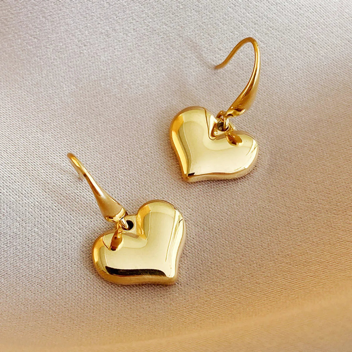 1 Pair Fashion Heart Shape Solid Color Plating 304 Stainless Steel Drop Earrings