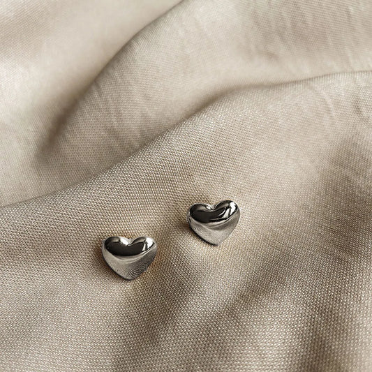 1 Pair Fashion Heart Shape Titanium Steel Ear Studs