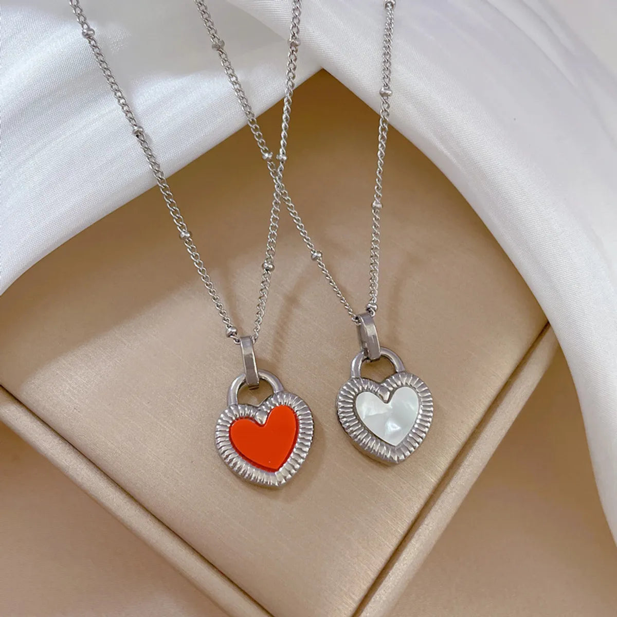 Fashion Heart Shape Titanium Steel Inlay Shell Pendant Necklace