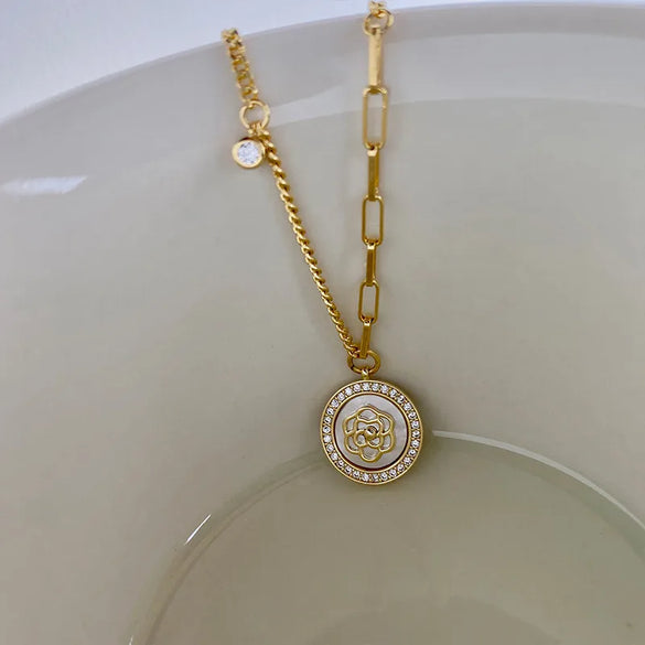 Wholesale Jewelry Fashion Heart Shape Titanium Steel Titanium Steel 18K Gold Plated Gold Plated Silver Plated Pendant Necklace