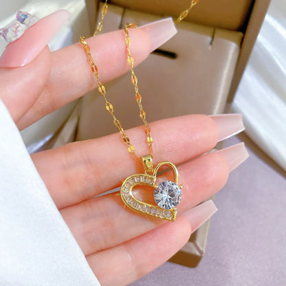 Fashion Heart Shape Titanium Steel Copper Plating Inlay Zircon Pendant Necklace