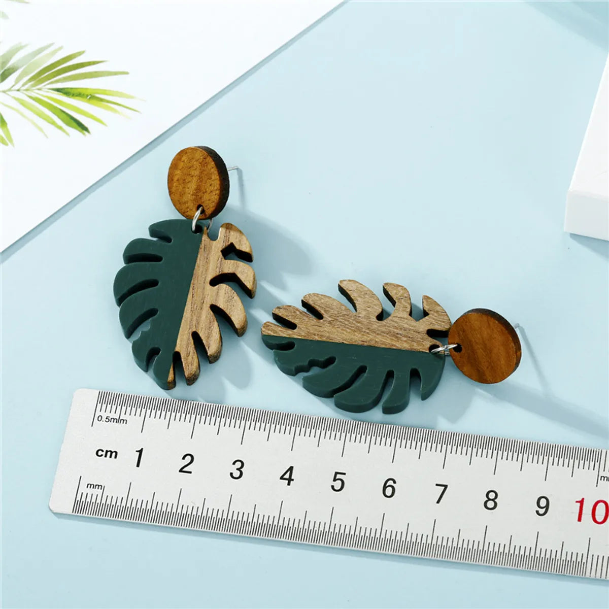 Fashion Hollow Leaf Wood  Retro  Wood Resin Earrings For Women