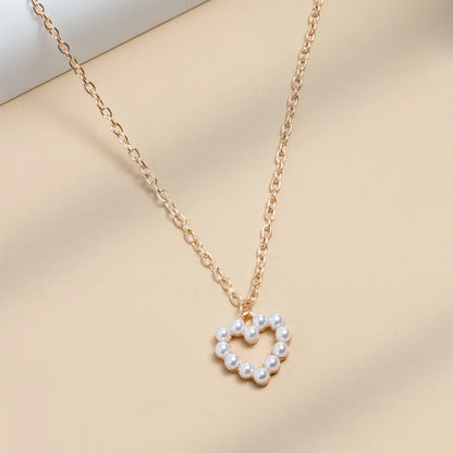 Simple Style Heart Metal Artificial Pearls Women's Pendant Necklace