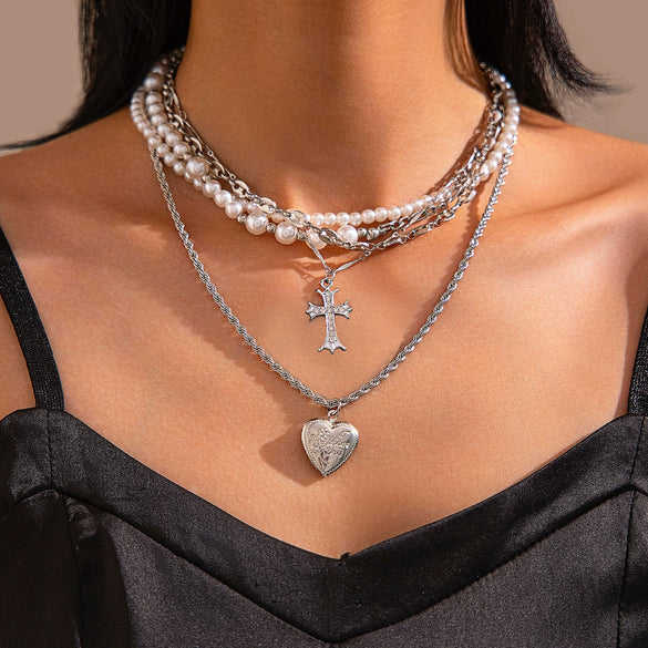 Fashion Ins Diamond Cross Peach Heart Minimalist Alloy Iron Chain Imitation Pearl Beaded Electroplating Geometric Clavicle Necklace For Women