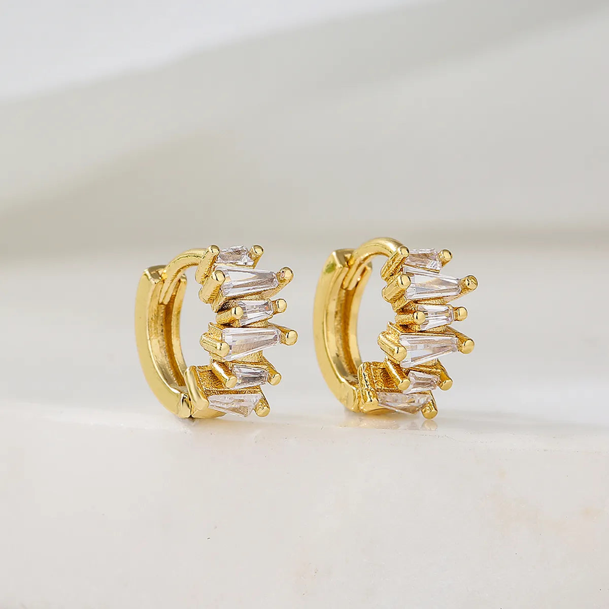 Fashion Irregular Circle Butterfly Wave Copper Plating 18k Gold Zircon Geometric Earrings