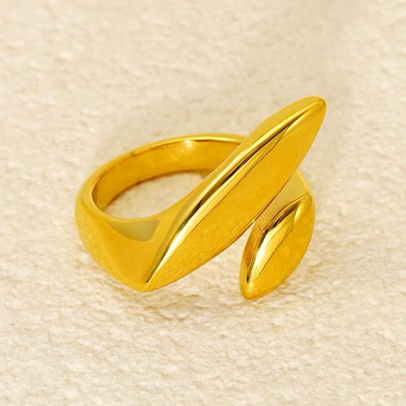 Fashion Irregular Titanium Steel Ring With Geometric Pattern And Electroplating Treatment