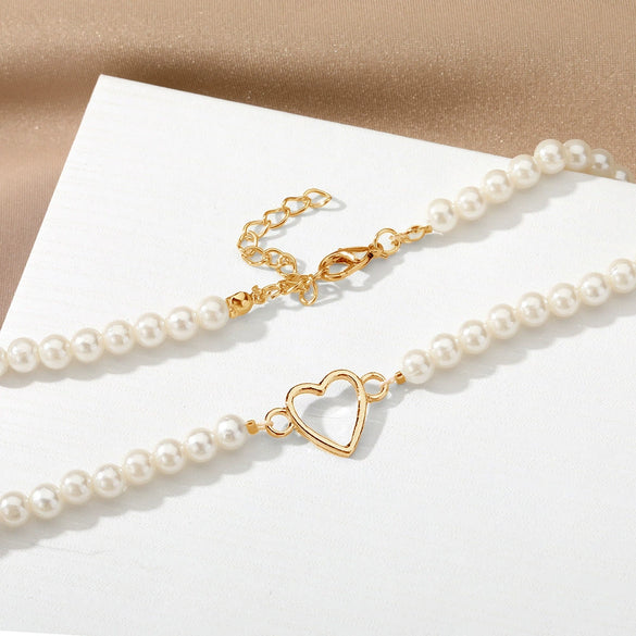 Fashion Jewelry Imitation Pearl Alloy Heart Hollow Geometric French Retro Electroplated Necklace For Women