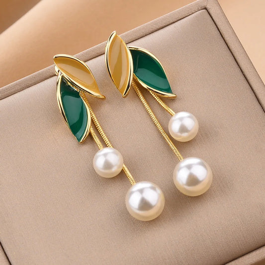 Fashion Leaf Alloy Splicing Artificial Pearls Dangling Earrings