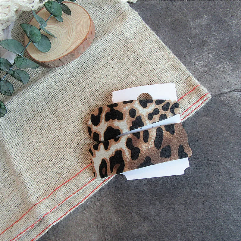 Fashion Leopard Cloth Handmade Hair Clip 1 Set