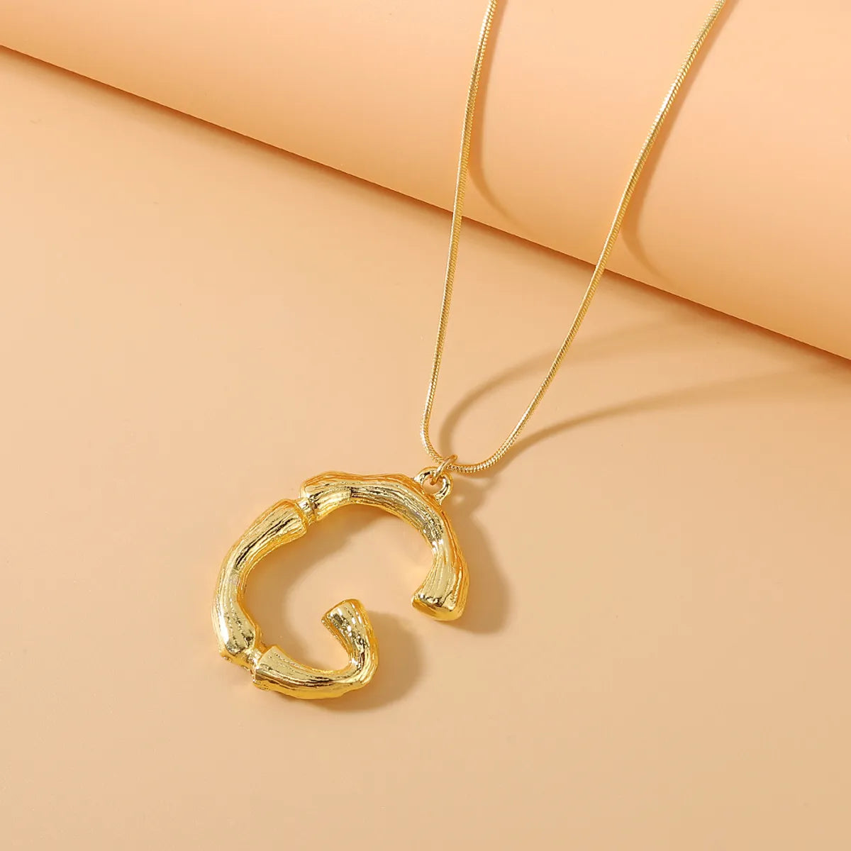 Fashion Letter Alloy Plating Women'S Pendant Necklace