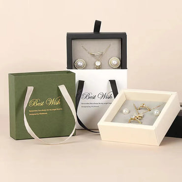 Fashion Letter Paper Jewelry Boxes 1 Piece