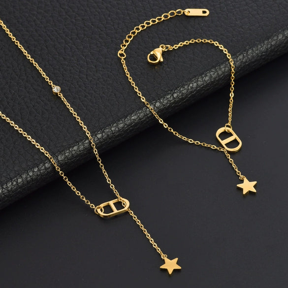 Fashion Letter Star Stainless Steel Collarbone Necklace With Pig Nose Tassel Geometric Design Electroplated Titanium Steel For Women