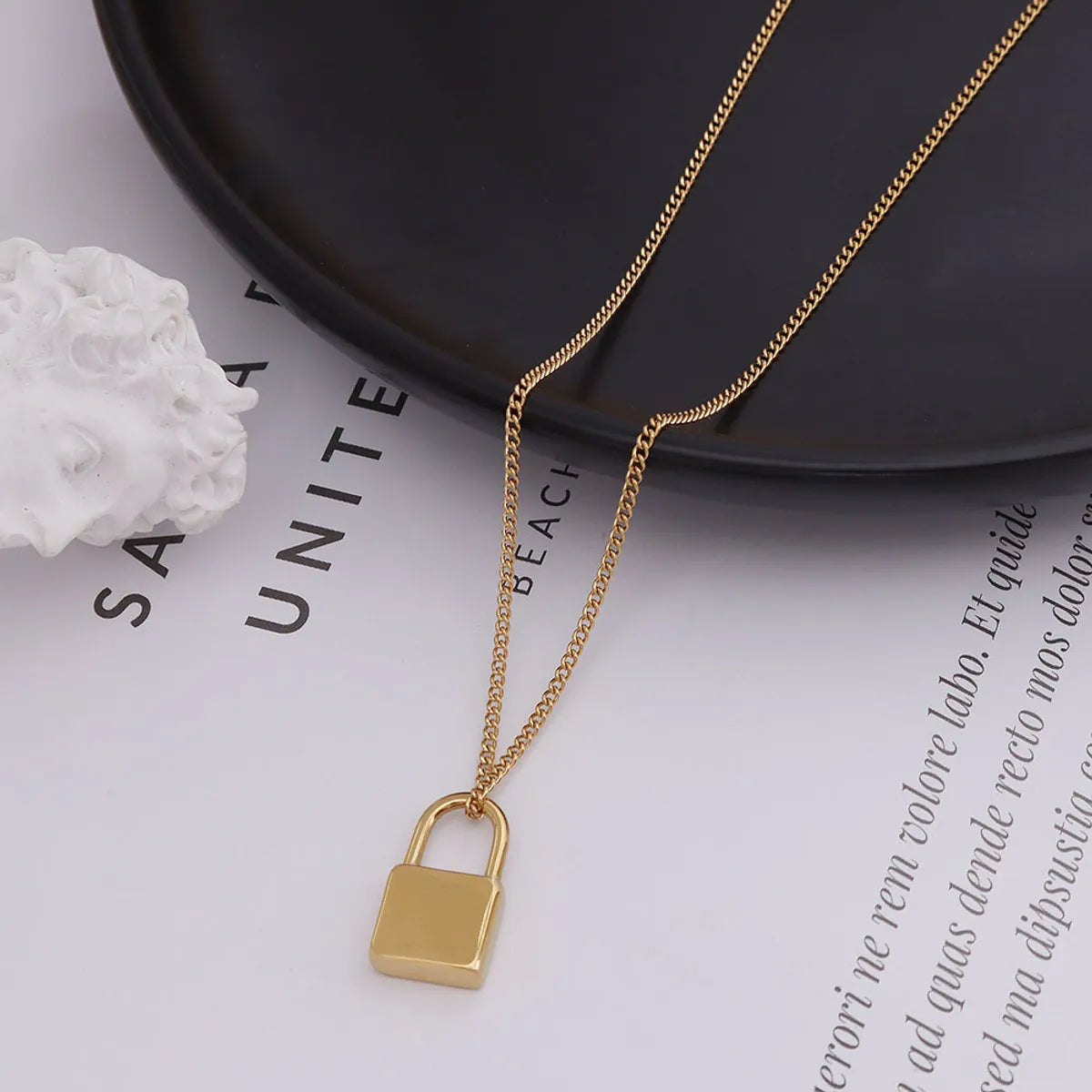 Fashion Lock Pendant Necklace Jewelry Titanium Steel 18k Gold Plated