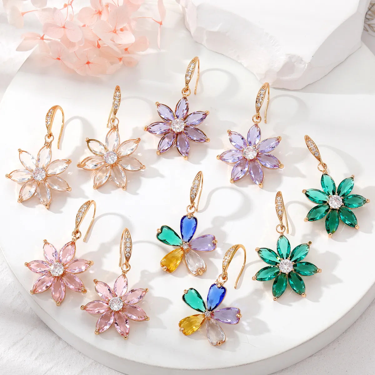 Fashion Lotus Alloy Inlay Crystal Rhinestones Women'S Drop Earrings 1 Pair