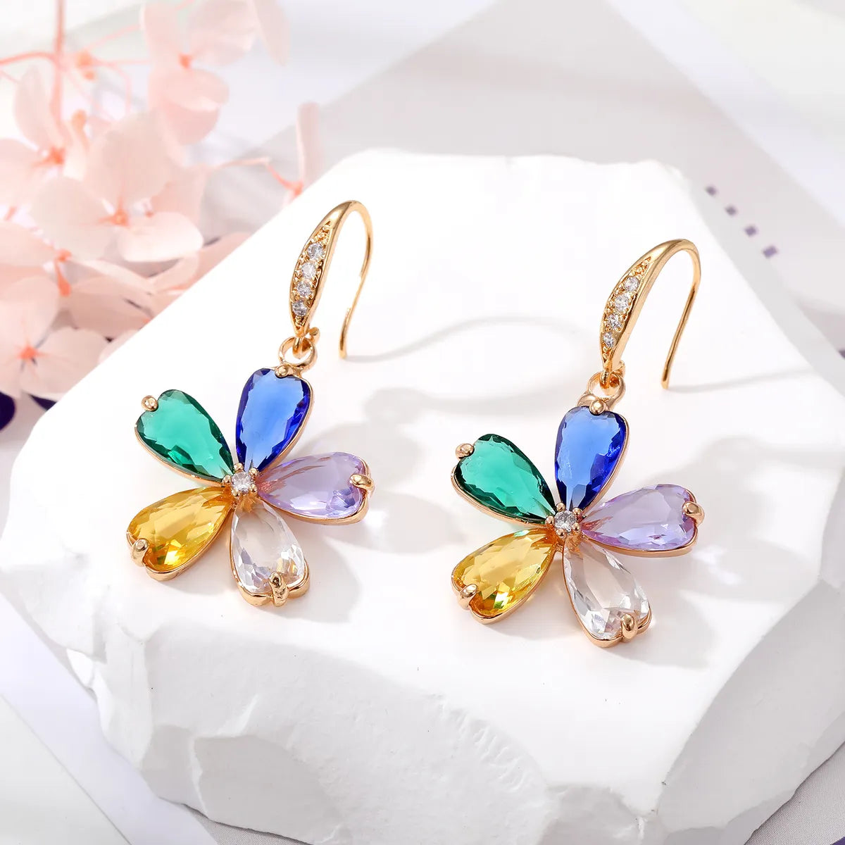 Fashion Lotus Alloy Inlay Crystal Rhinestones Women'S Drop Earrings 1 Pair