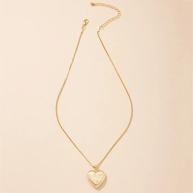 Fashion Love Pendant Necklace Heart Clavicle Chain