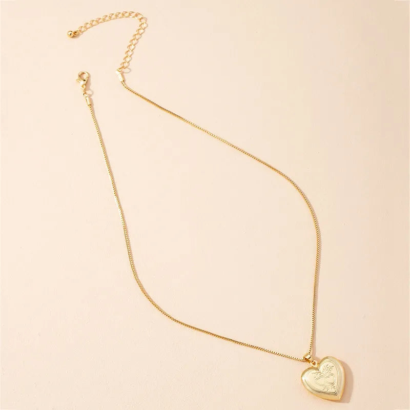 Fashion Love Pendant Necklace Heart Clavicle Chain