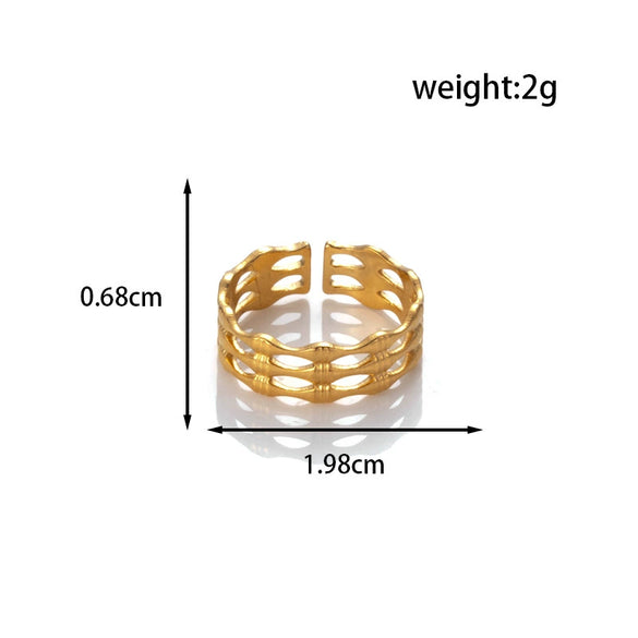 Fashion Love Round Leaves Light Luxury Opening Adjustable Titanium Steel Ring With Electroplating
