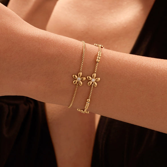 Fashion Luxury Stainless Steel Women's Geometric Flower Diamond Bracelet With Electroplating
