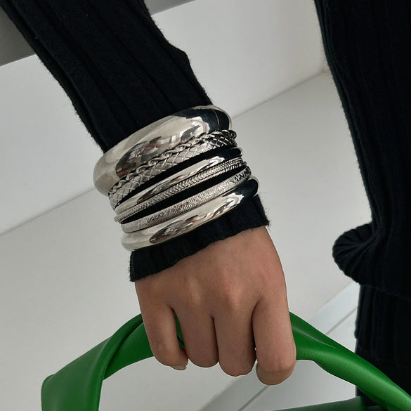 Fashion Metal Retro Geometric Electroplated Bracelet For Women