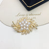 Fashion Multi Bead Natural Freshwater Pearl Flower Shaped Brooch Pin With Plaid Pattern Set With Pearls Copper Plated With Thick Real Gold For Women