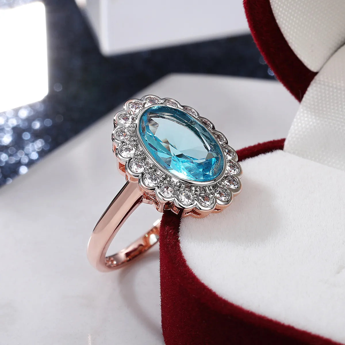 Fashion New Color Separation Copper-Plated Two-Color Inlaid Oval Zircon Ring