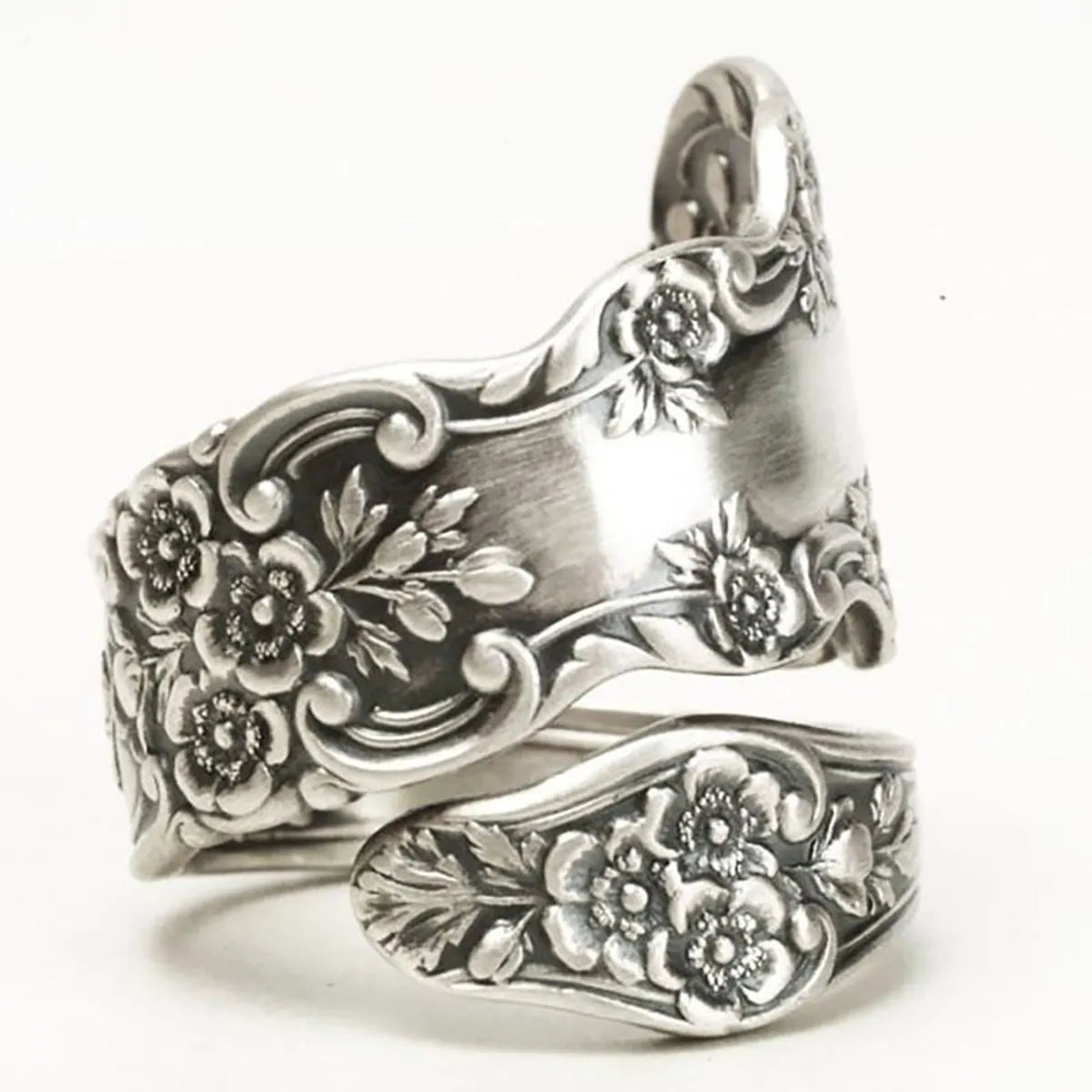 Fashion New Retro Flower Ring Ladies Alloy Hand Jewelry