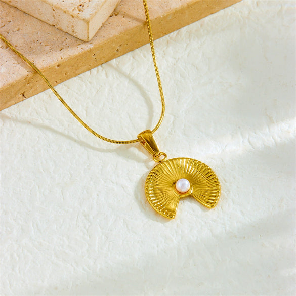 Fashion Niche Design Irregular Geometric Round Fanshaped Pearl Stainless Steel Gold Plated Pendant Necklace For Women
