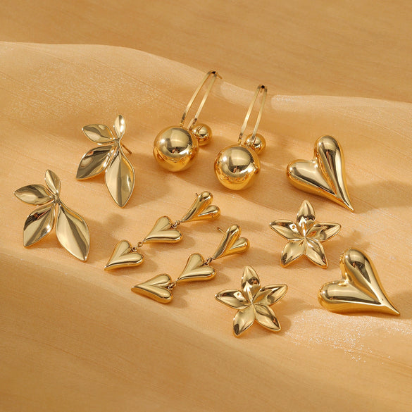 Fashion Niche Design Titanium Steel Heart Earrings For Women With Electroplating Treatment