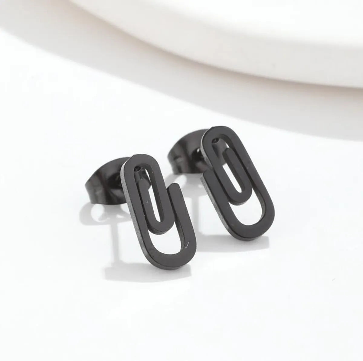 Fashion Paper Clip Stainless Steel Plating Hollow Out Ear Studs 1 Pair