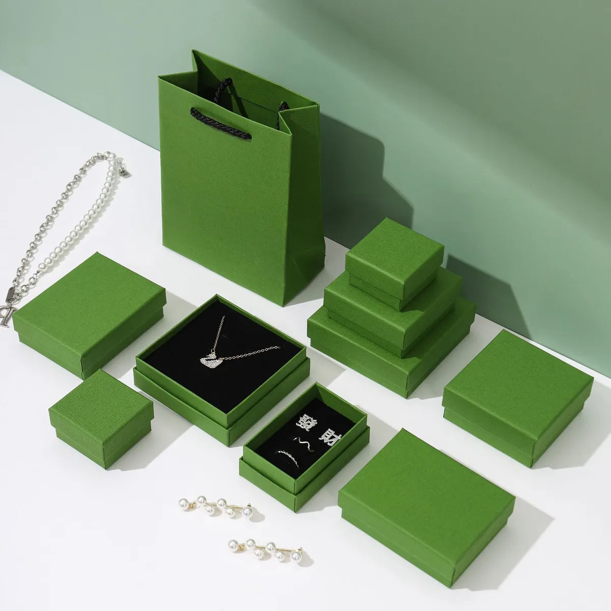 Fashion Solid Color Paper Jewelry Boxes