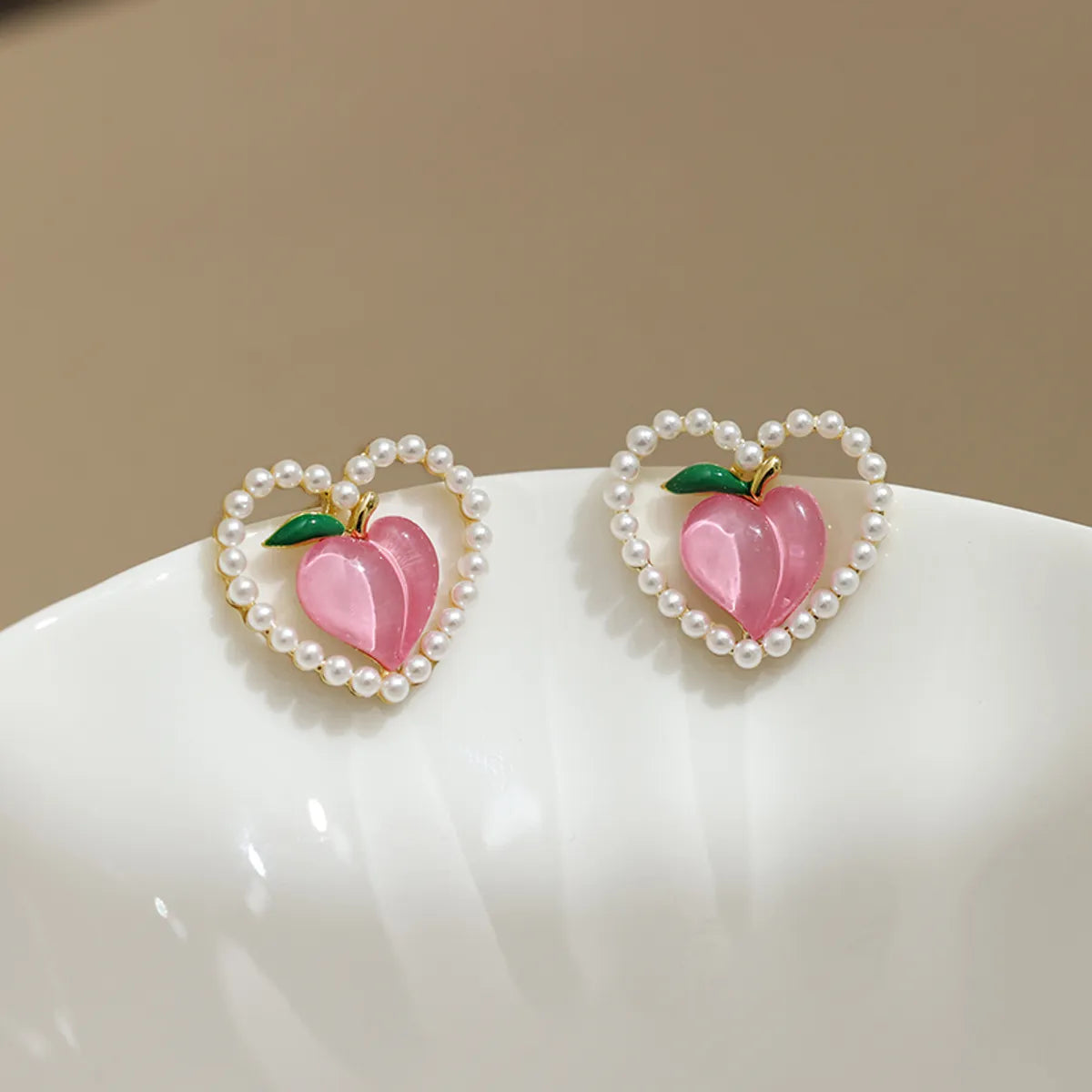 Fashion Peach Women Cute Pearl Hearth-shaped Alloy Stud Earrings