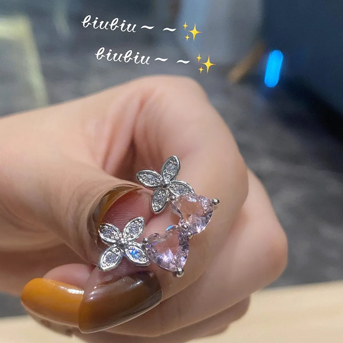 Fashion Pear Inlaid Zircon Opening Adjustable Flower Ring