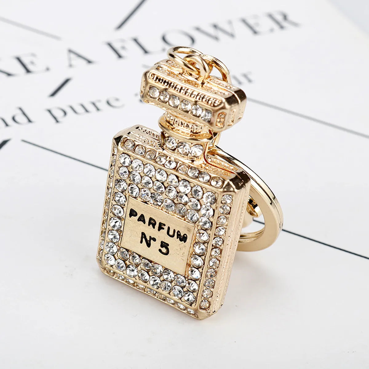 Fashion Perfume Bottle Alloy Inlay Rhinestones Women'S Bag Pendant Keychain 1 Piece