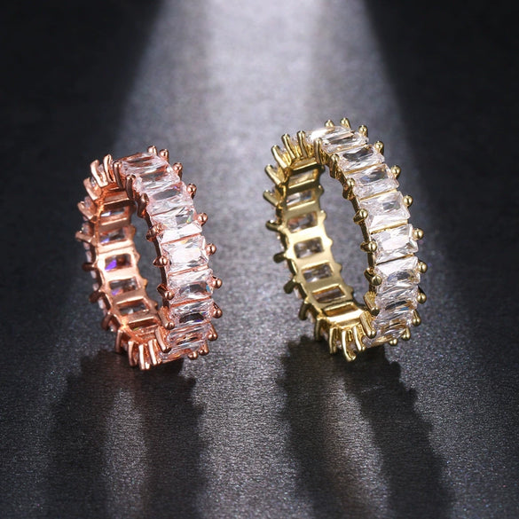 Fashion Personality Full Diamond Zircon Ring For Women Made Of Zircon And Environmentally Friendly Copper With Flower Shape All Match Jewelry