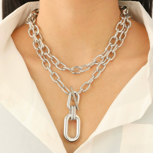 Fashion Personality Geometric Alloy Buckle Collar Necklace For Women With Electroplating Treatment