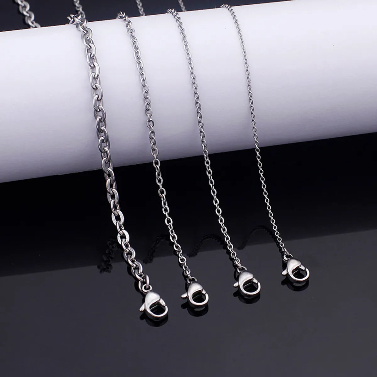 Foreign Trade E-commerce Supply Fashion Personalized Stainless Steel Ornament More Than Men's And Women's Necklaces Specifications Optional One-piece Delivery