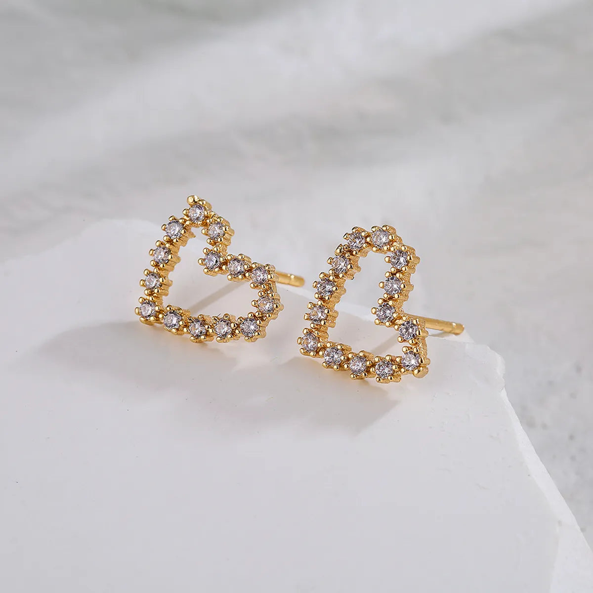 Fashion Heart Inlaid Zircon Copper Zircon Earrings