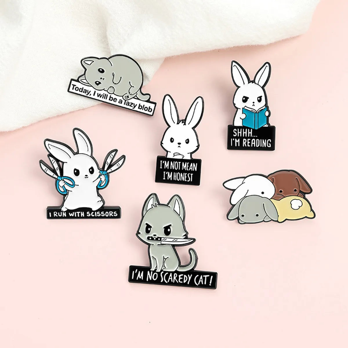 Fashion Rabbit Alloy Stoving Varnish Unisex Brooches