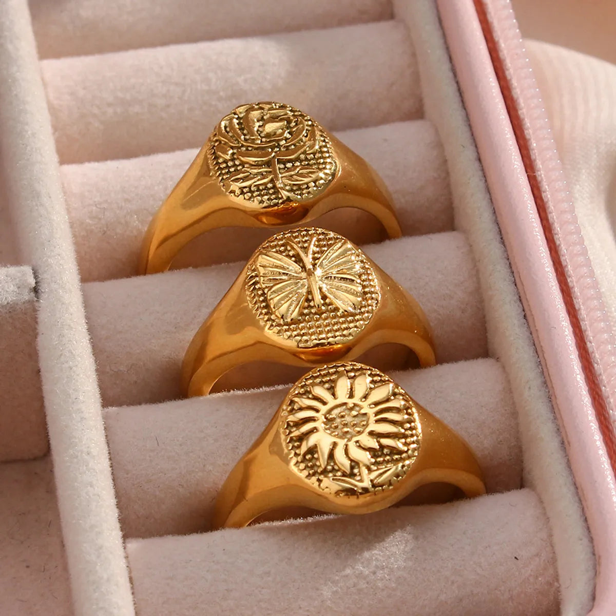 Fashion Retro Carved Flower Butterfly 18k Gold Oval Stainless Steel Ring