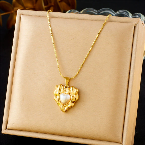 Fashion Retro Design Irregular Love Pearl Pendant Stainless Steel Women's Necklace With Electroplating