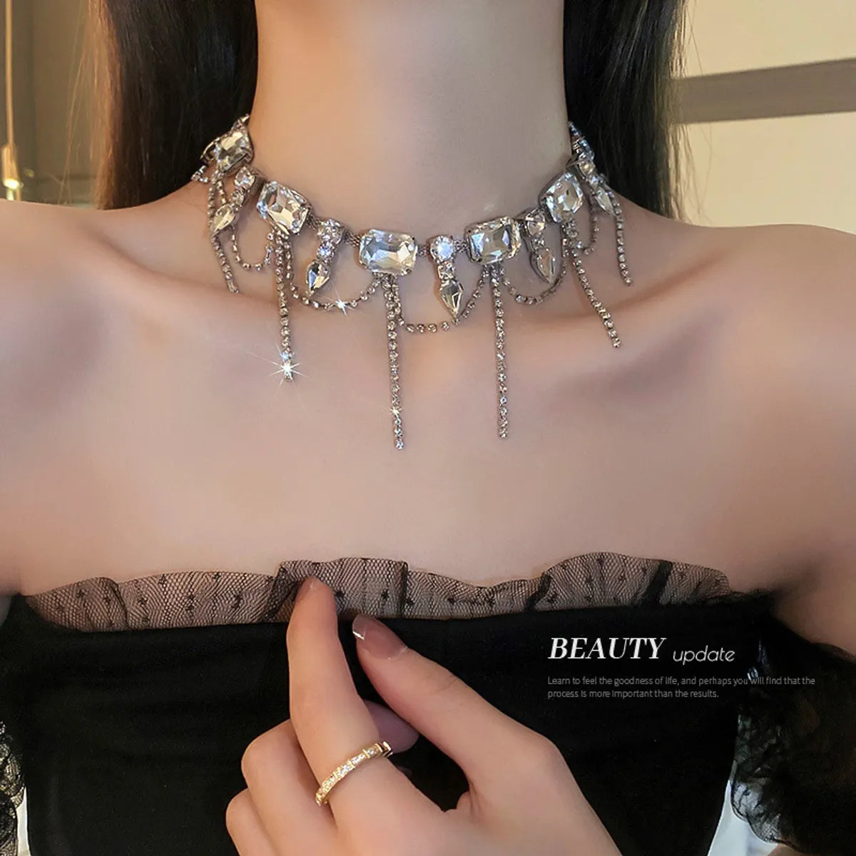 Fashion Retro Diamond-studded Tassel Necklace Copper Clavicle Chain