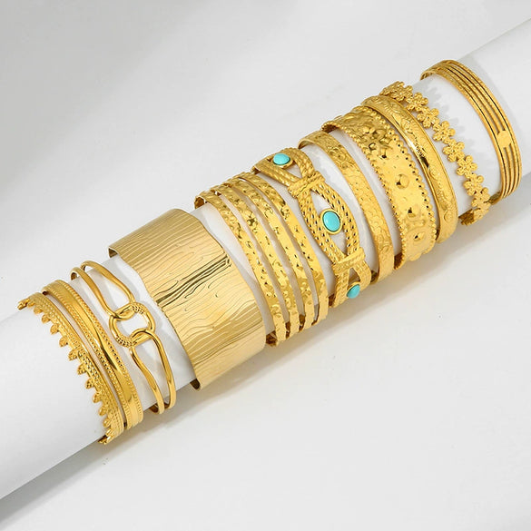 Fashion Retro Women's Open Palace Style Stainless Steel Bracelet Gold Plated With Vacuum Real Gold Electroplating In Pvd Furnace