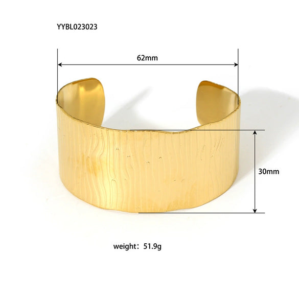 Fashion Retro Women's Open Palace Style Stainless Steel Bracelet Gold Plated With Vacuum Real Gold Electroplating In Pvd Furnace