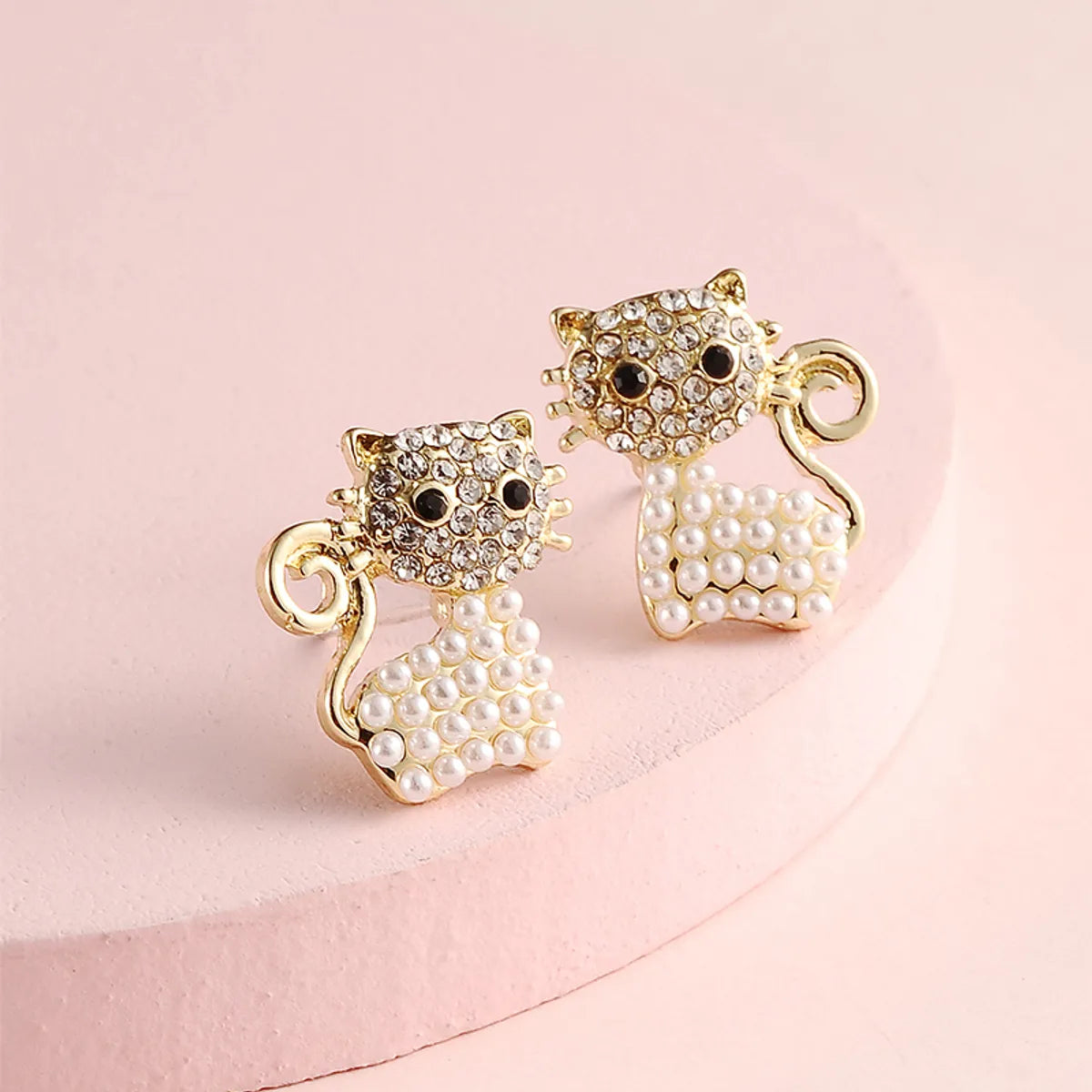 Fashion Rhinestone Pearl Asymmetric Cat Stud Earrings