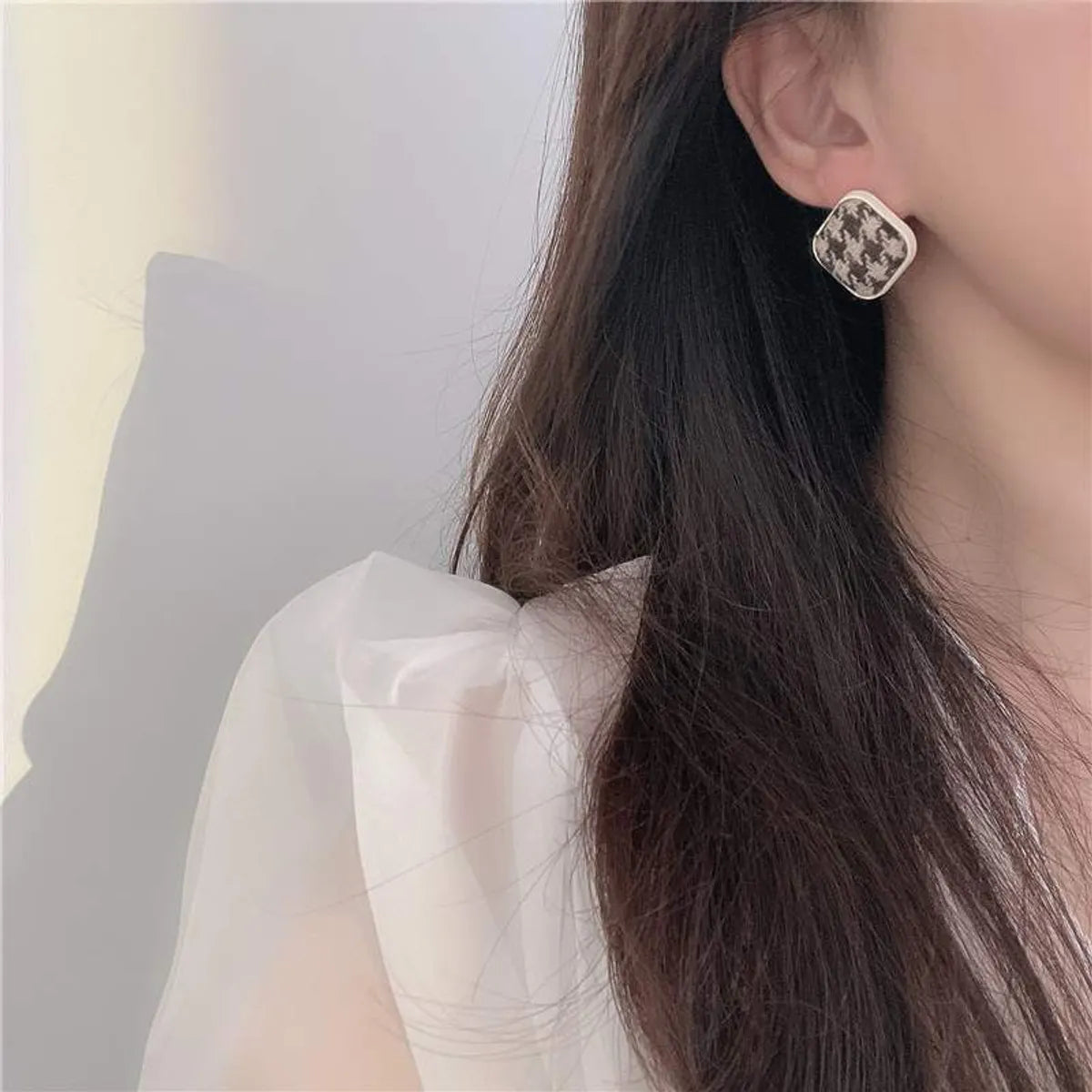 Fashion Round Alloy Artificial Rhinestones Women's Ear Studs 1 Pair