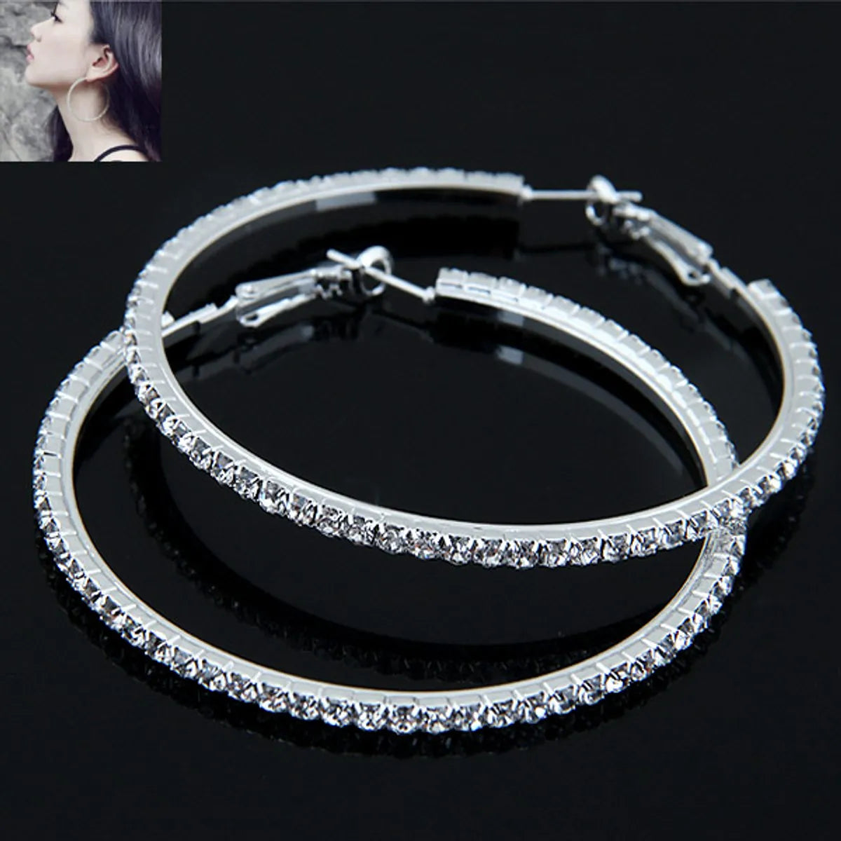 Fashion Round Alloy Inlay Rhinestone Hoop Earrings 1 Pair