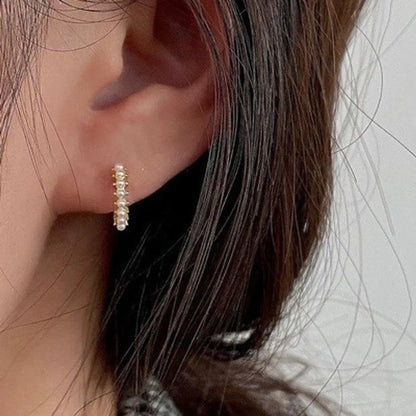 Fashion Round Brass Inlay Pearl Hoop Earrings 1 Pair