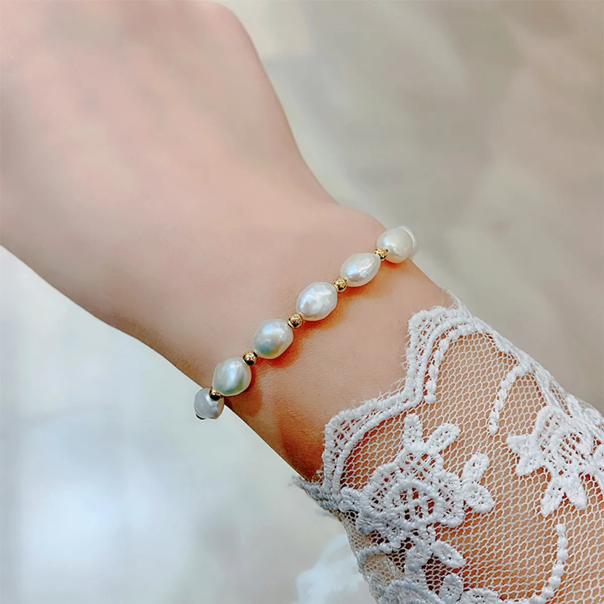 Fashion Round Pearl Titanium Steel Bracelets 1 Piece