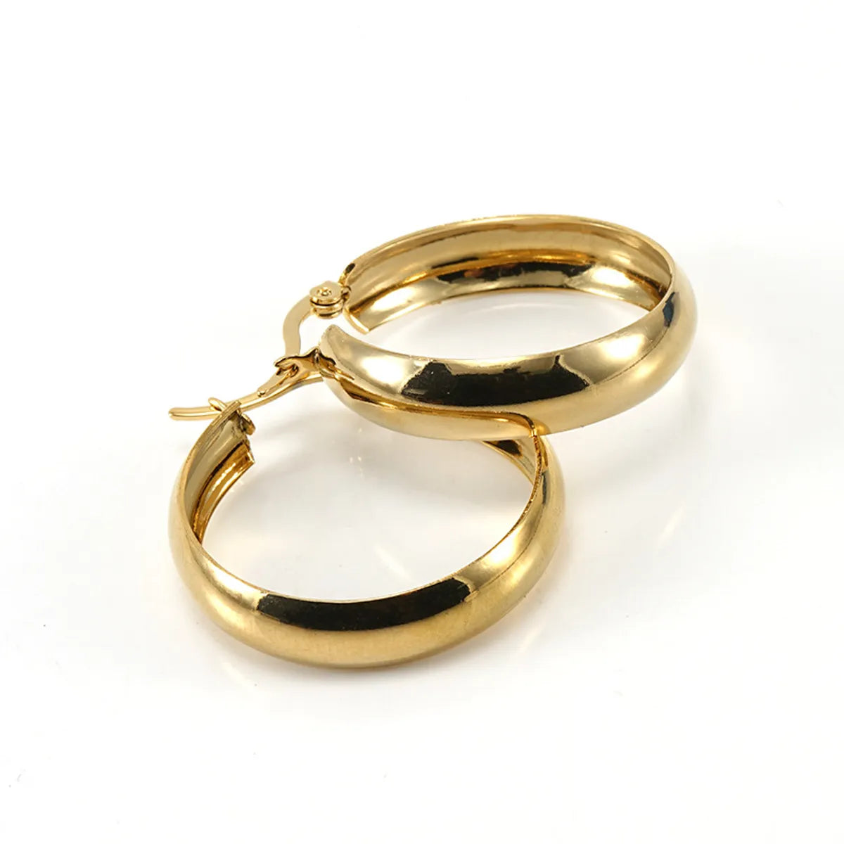 Fashion Round Stainless Steel Plating Hoop Earrings 1 Pair